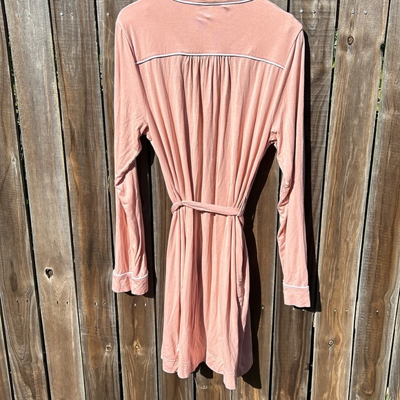 Ugg Robe - Picture 10 of 11